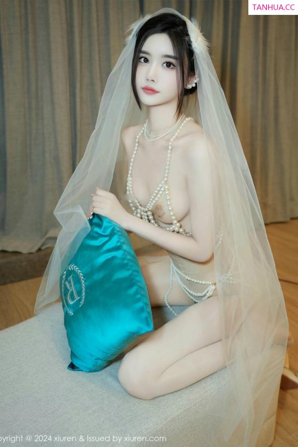   [XiuRen]高清写真图 2024.12.27 No.9674 Erikaki 情趣婚纱第47张图片